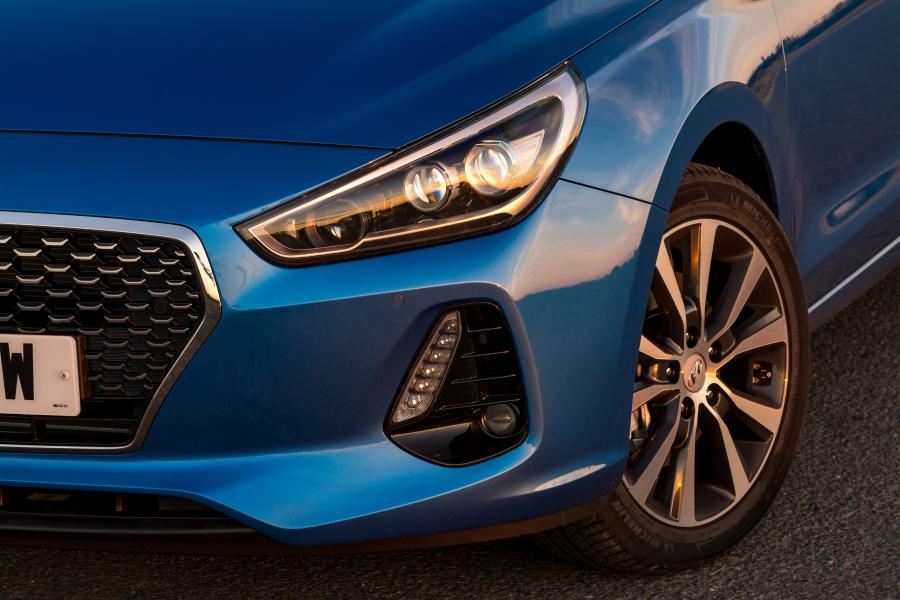 Детали экстерьера Hyundai i30 Tourer 2017 года  (UK) (фото 22 из 36)